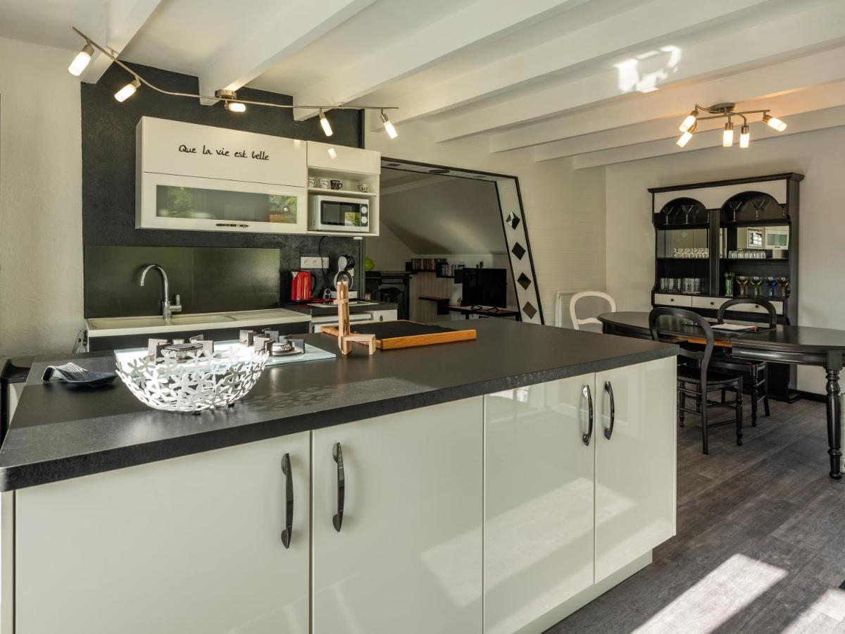 Stunning 4-Bed House In La Bourboule Villa Exterior foto